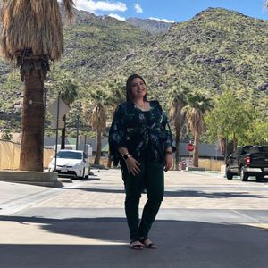 Meet your Posher, Erendira